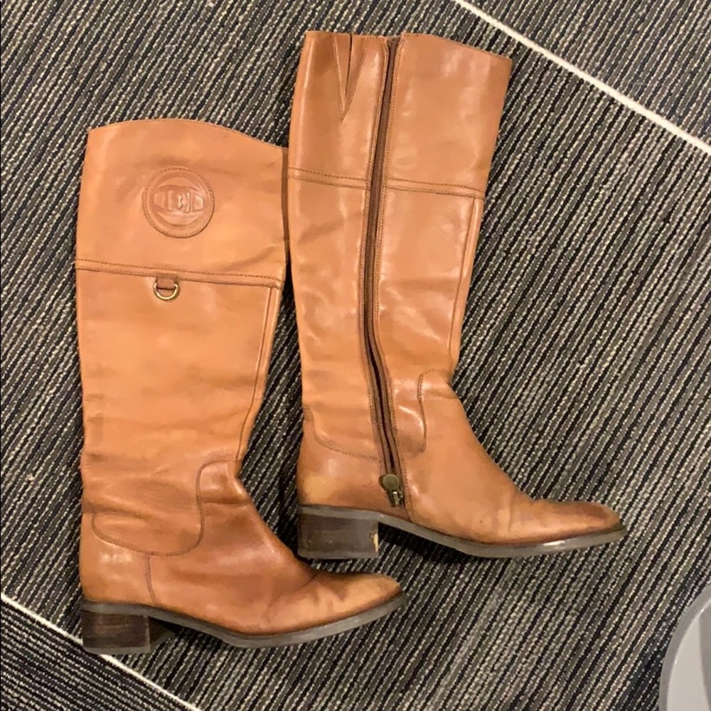Super cute very comfortable boots